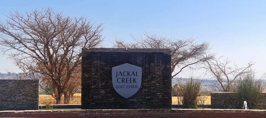 To Let 2 Bedroom Property for Rent in Jackal Creek Golf Estate Gauteng