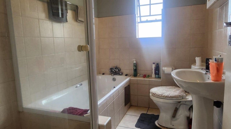 To Let 2 Bedroom Property for Rent in Union Gauteng