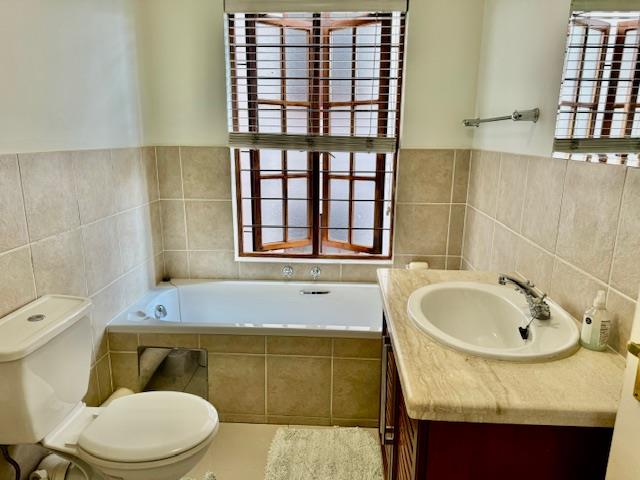 To Let 2 Bedroom Property for Rent in Rivonia Gauteng