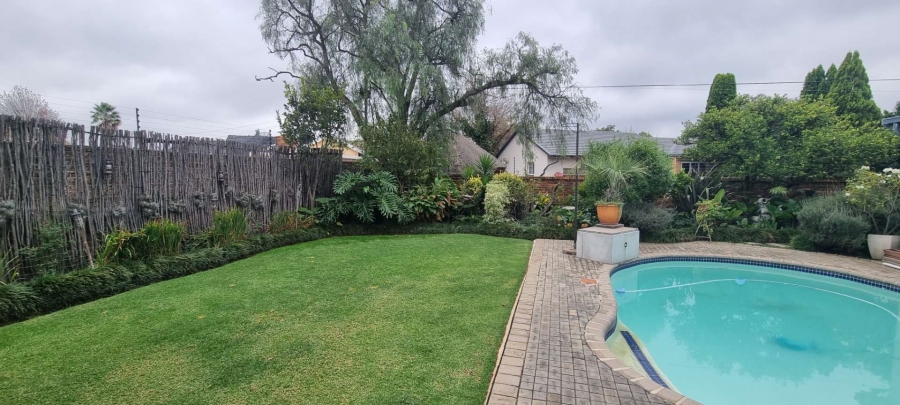 To Let 4 Bedroom Property for Rent in Atlasville Gauteng