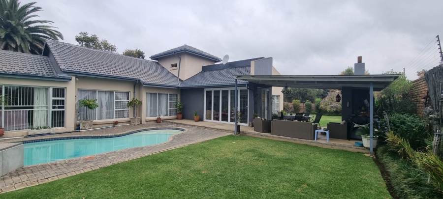 To Let 4 Bedroom Property for Rent in Atlasville Gauteng