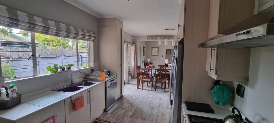 To Let 4 Bedroom Property for Rent in Atlasville Gauteng