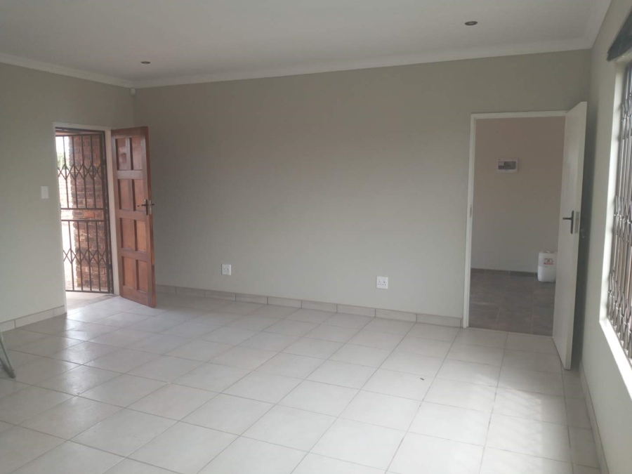 To Let 3 Bedroom Property for Rent in Kookrus Gauteng