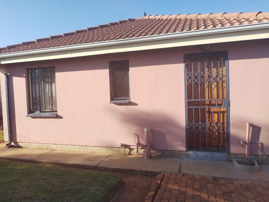 2 Bedroom Property for Sale in Crystal Park Gauteng