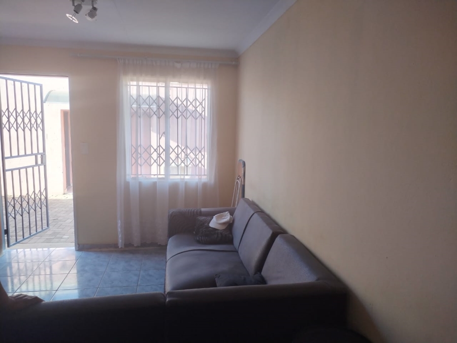 2 Bedroom Property for Sale in Crystal Park Gauteng