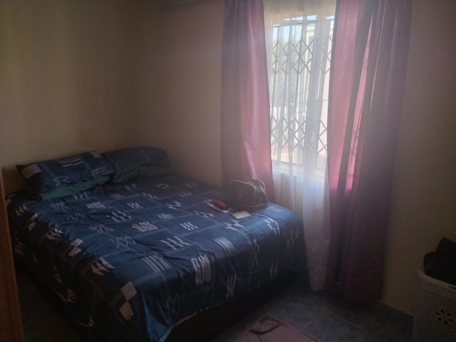 2 Bedroom Property for Sale in Crystal Park Gauteng