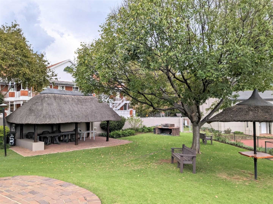 To Let 1 Bedroom Property for Rent in Bryanston Gauteng