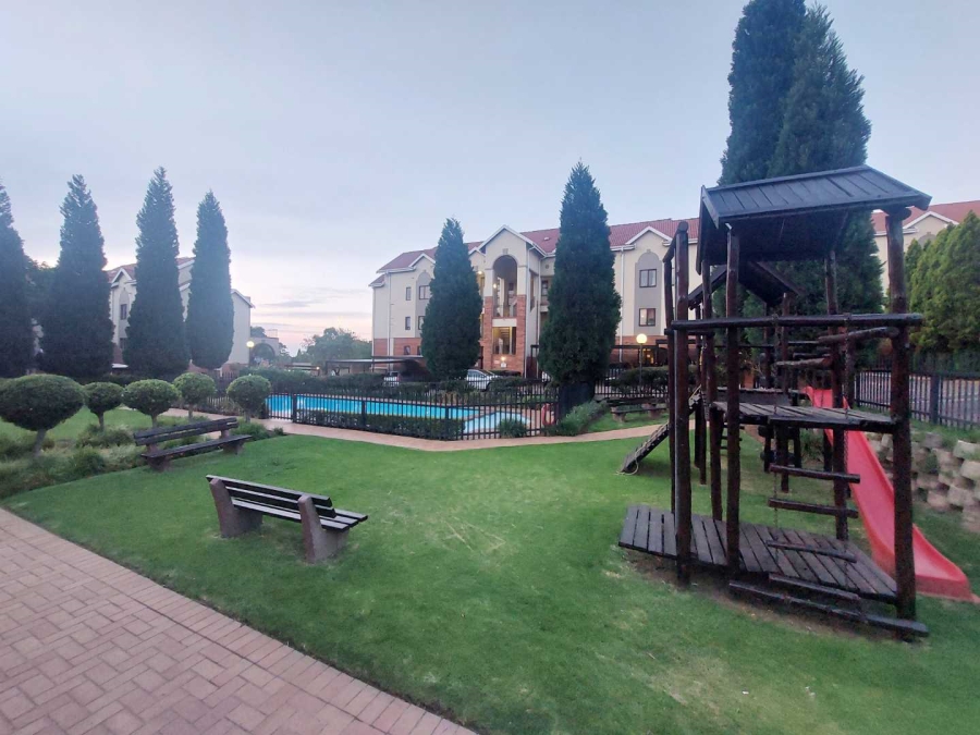 To Let 1 Bedroom Property for Rent in Bryanston Gauteng