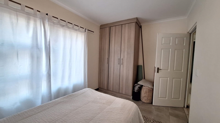 To Let 2 Bedroom Property for Rent in Ruimsig Gauteng