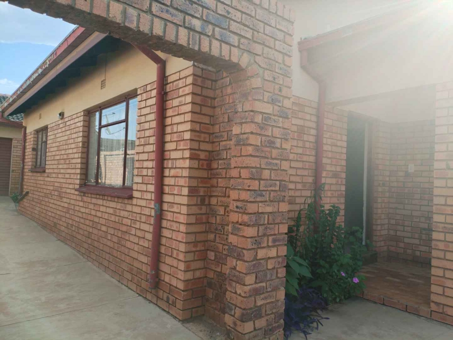 To Let 3 Bedroom Property for Rent in Mamelodi West Gauteng