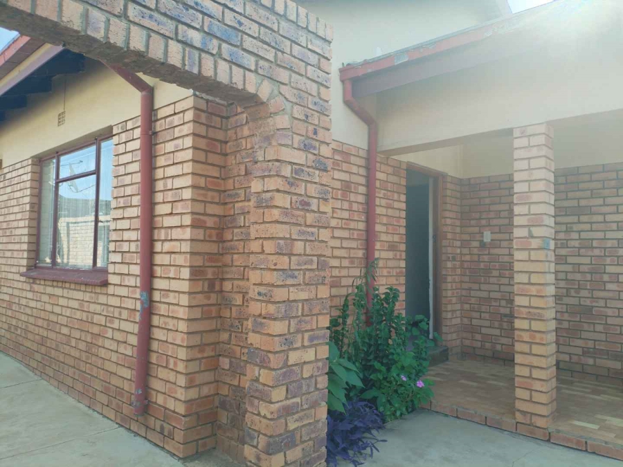 To Let 3 Bedroom Property for Rent in Mamelodi West Gauteng