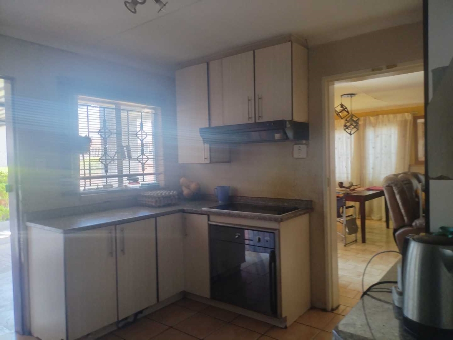 To Let 3 Bedroom Property for Rent in Mamelodi Buffer Zone Gauteng