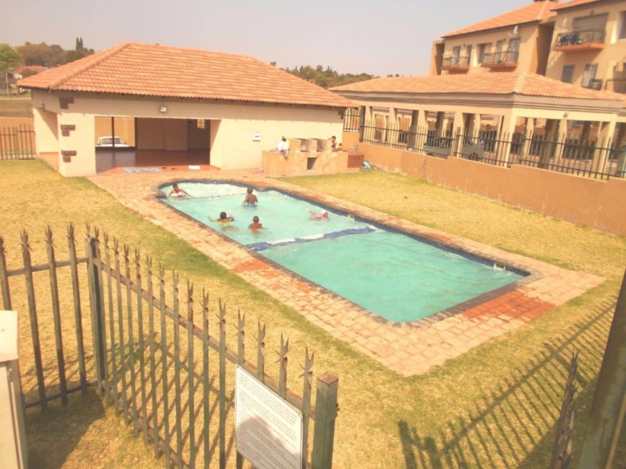 To Let 1 Bedroom Property for Rent in Norkem Park Gauteng