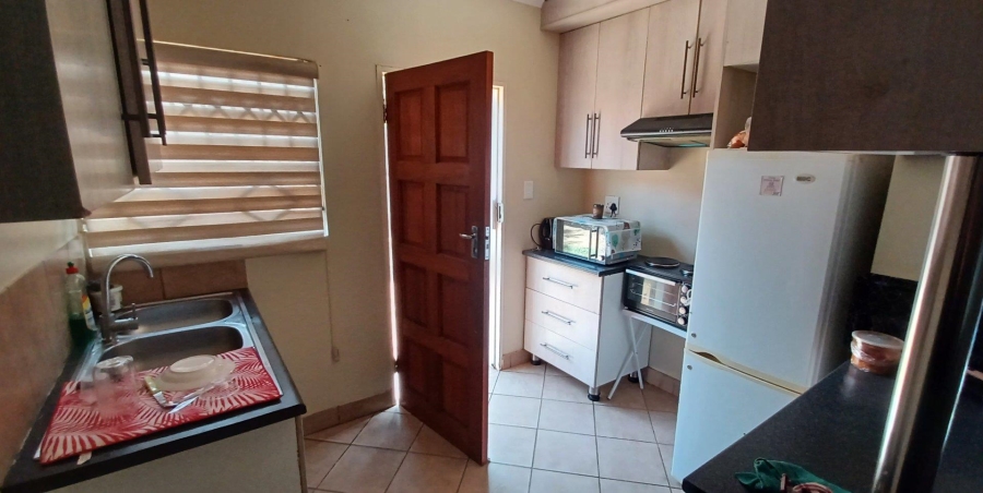 2 Bedroom Property for Sale in Kirkney Gauteng