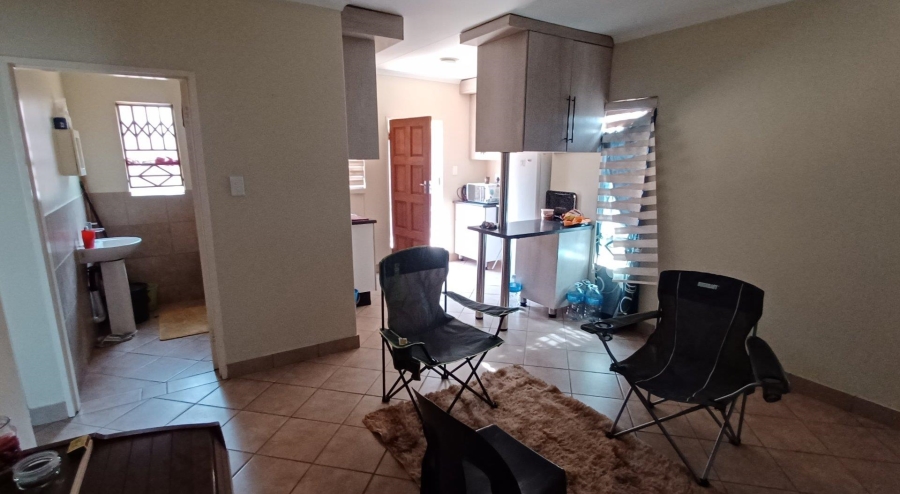 2 Bedroom Property for Sale in Kirkney Gauteng