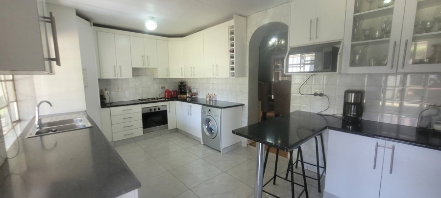 3 Bedroom Property for Sale in Roodepoort Gauteng