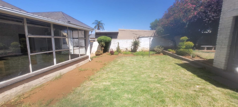 3 Bedroom Property for Sale in Roodepoort Gauteng