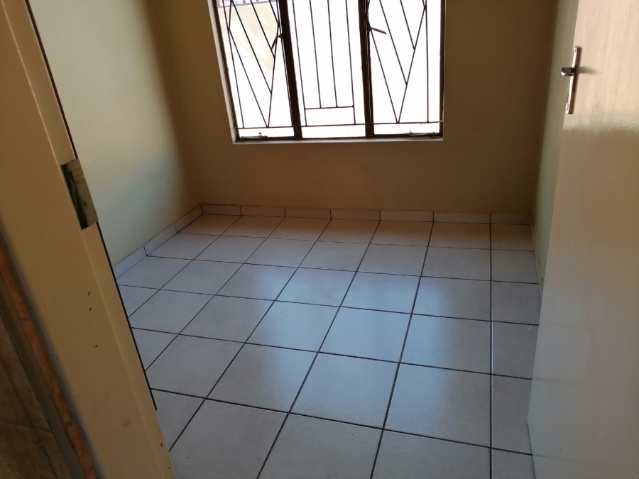 To Let 3 Bedroom Property for Rent in Soshanguve VV Gauteng