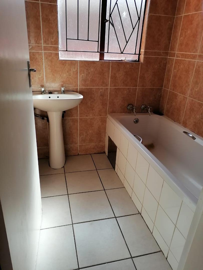 To Let 3 Bedroom Property for Rent in Soshanguve VV Gauteng