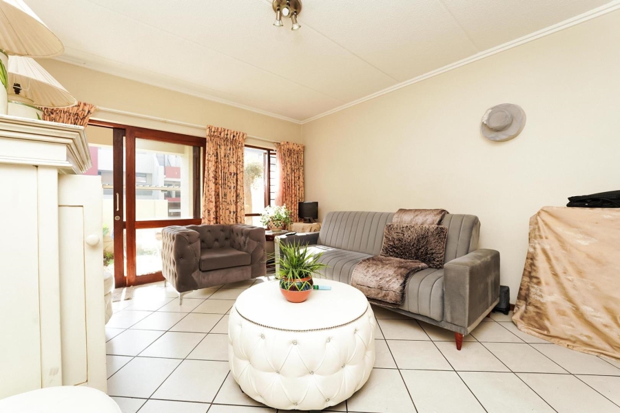 1 Bedroom Property for Sale in Beverley Gauteng