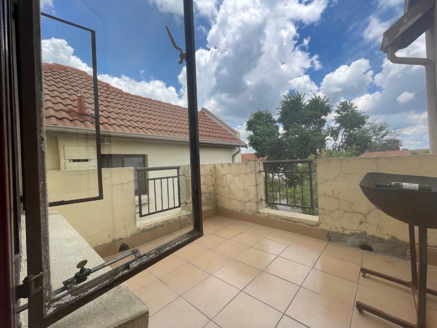 2 Bedroom Property for Sale in Esther Park Gauteng