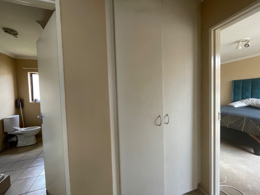 2 Bedroom Property for Sale in Esther Park Gauteng