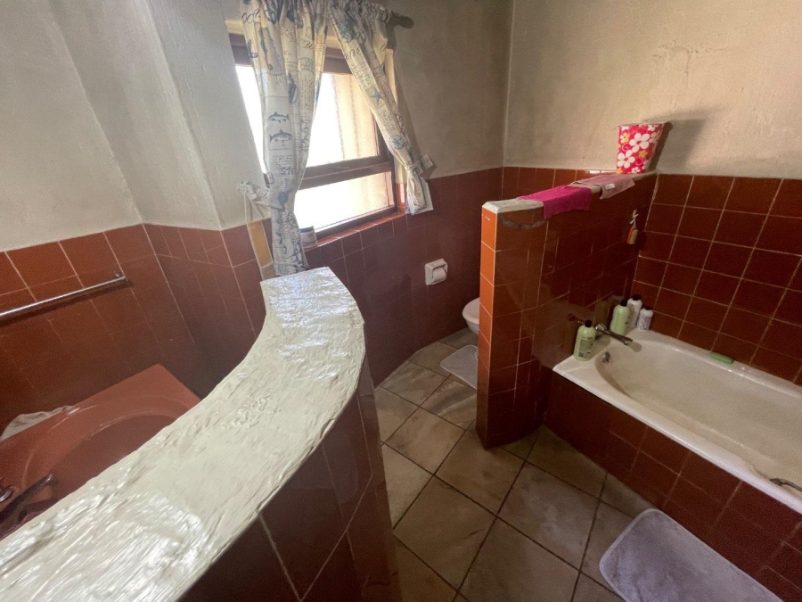 4 Bedroom Property for Sale in Birch Acres Gauteng