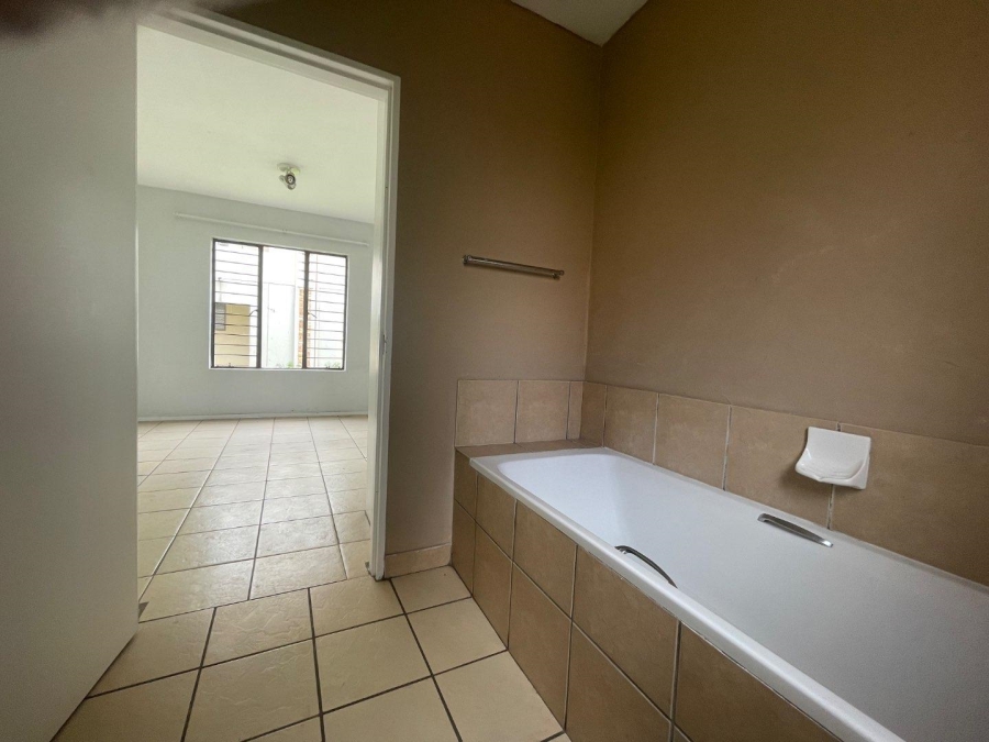 1 Bedroom Property for Sale in Esther Park Gauteng