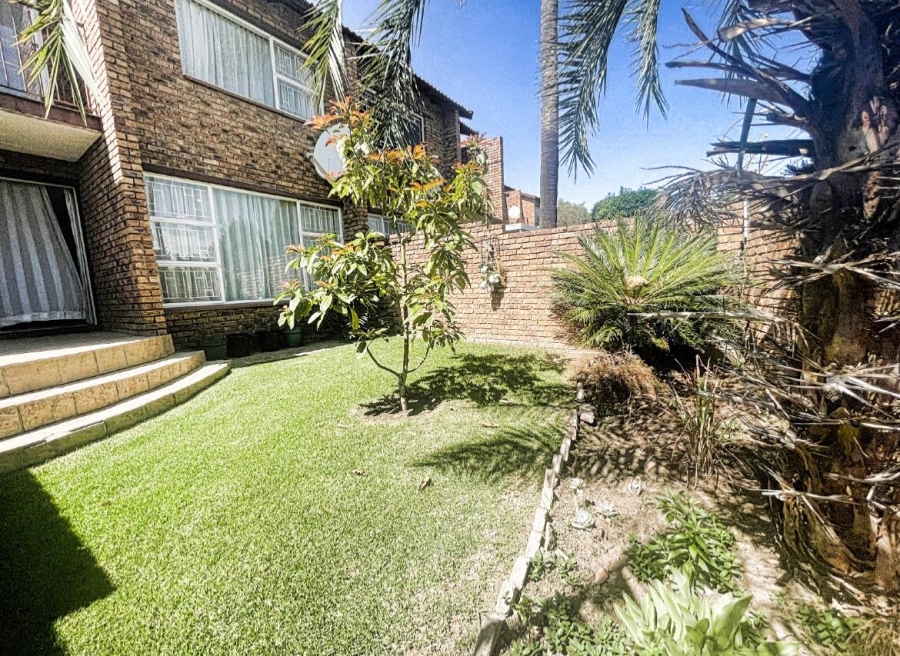 3 Bedroom Property for Sale in Birch Acres Gauteng