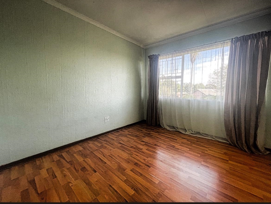 To Let 3 Bedroom Property for Rent in Birch Acres Gauteng