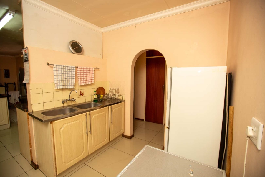 3 Bedroom Property for Sale in Rooihuiskraal Ext 9 Gauteng