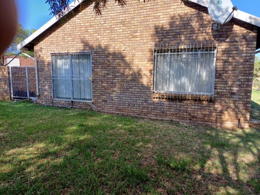 To Let 2 Bedroom Property for Rent in Kameeldrift East Gauteng