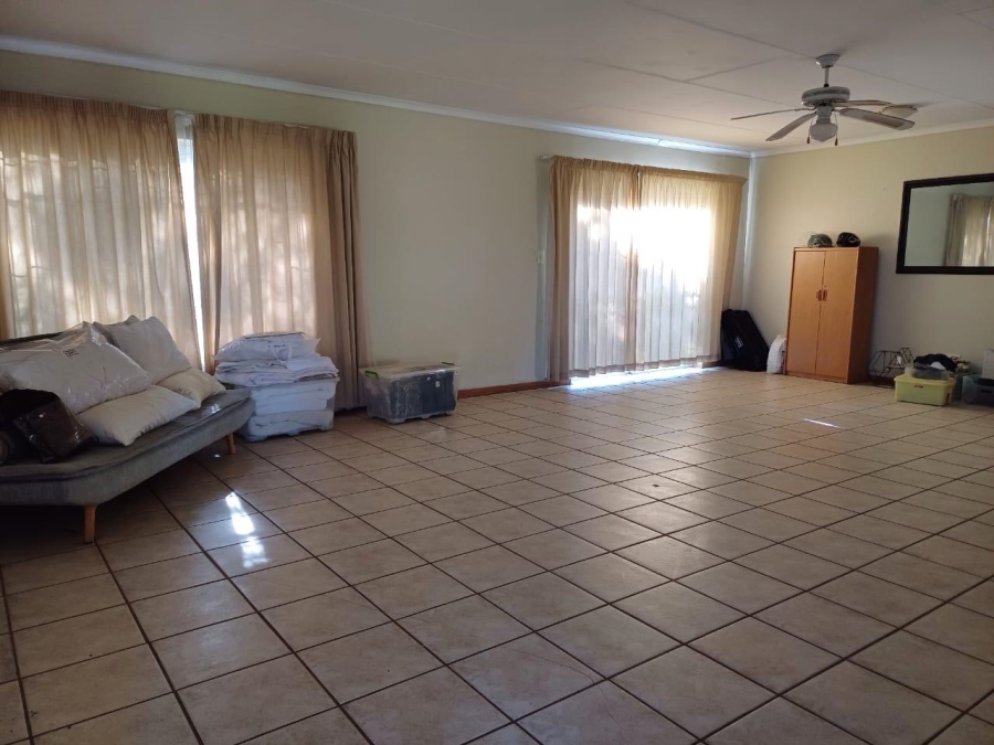 To Let 2 Bedroom Property for Rent in Kameeldrift East Gauteng