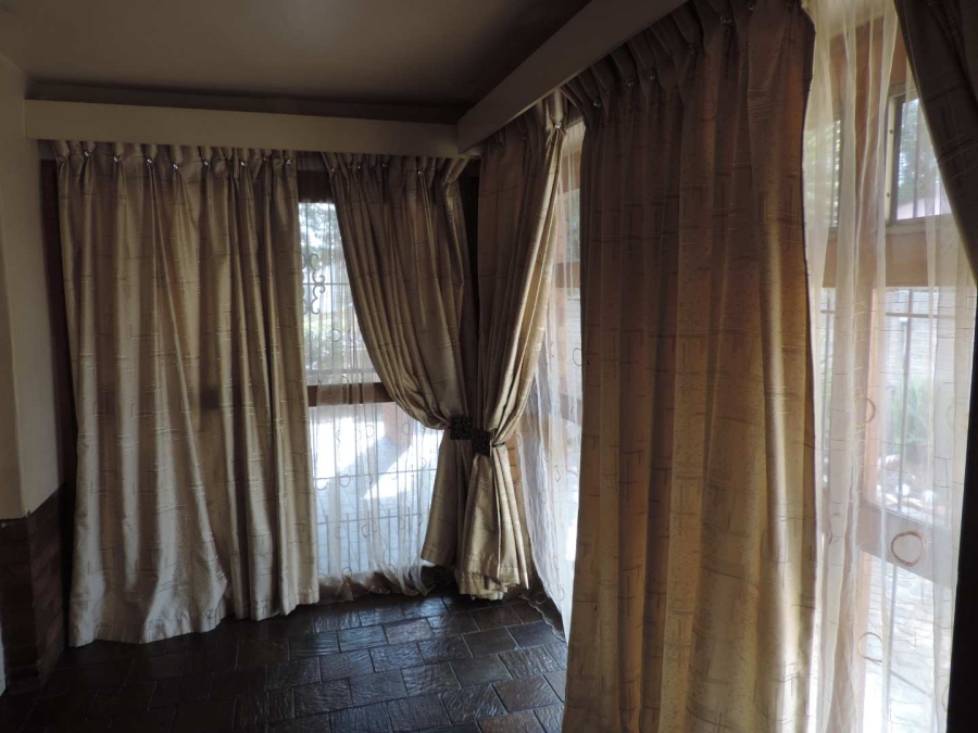 To Let 3 Bedroom Property for Rent in Delville Gauteng