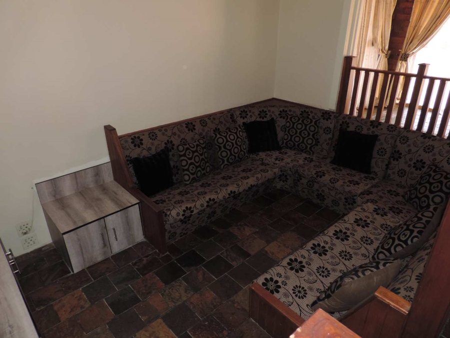 To Let 3 Bedroom Property for Rent in Delville Gauteng