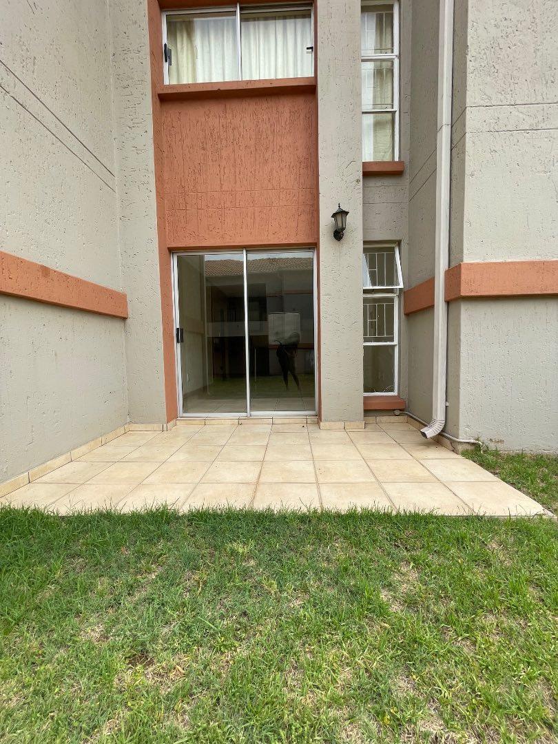 To Let 2 Bedroom Property for Rent in Aeroton Gauteng