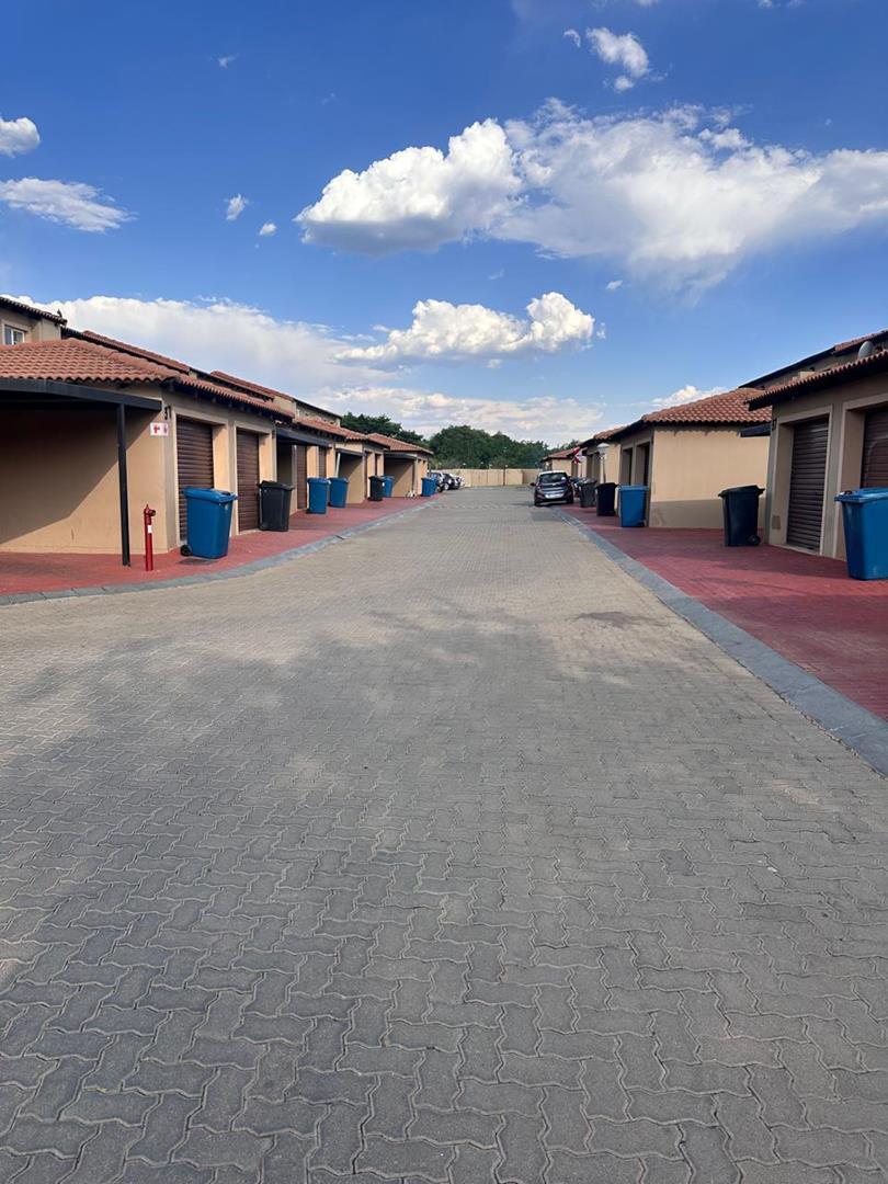 3 Bedroom Property for Sale in Annlin Gauteng