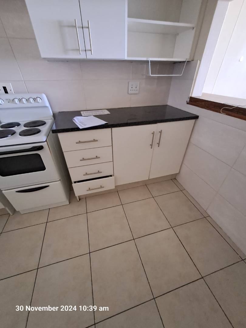 To Let 1 Bedroom Property for Rent in La Montagne Gauteng