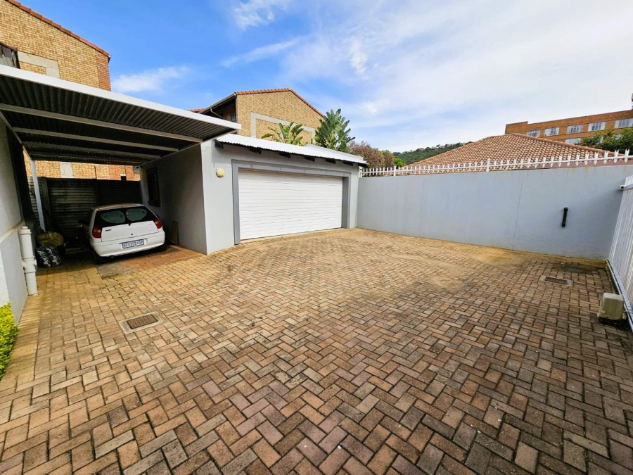 4 Bedroom Property for Sale in Riviera Gauteng