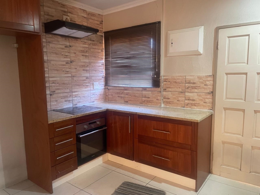 4 Bedroom Property for Sale in Alveda Park Gauteng