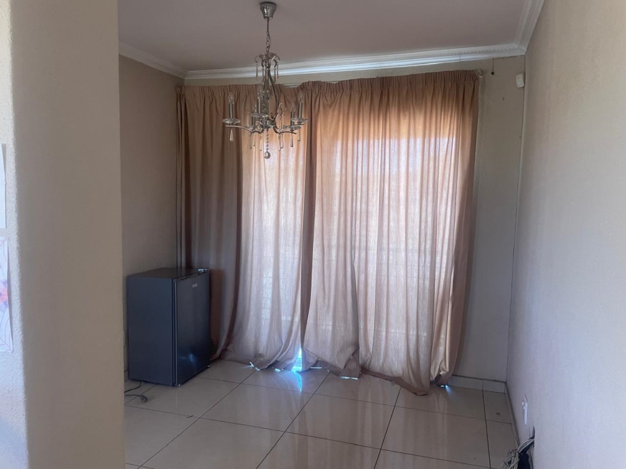 4 Bedroom Property for Sale in Alveda Park Gauteng