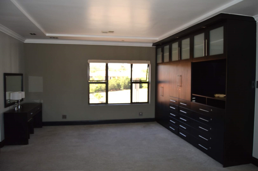 6 Bedroom Property for Sale in Blue Saddle Ranches Gauteng