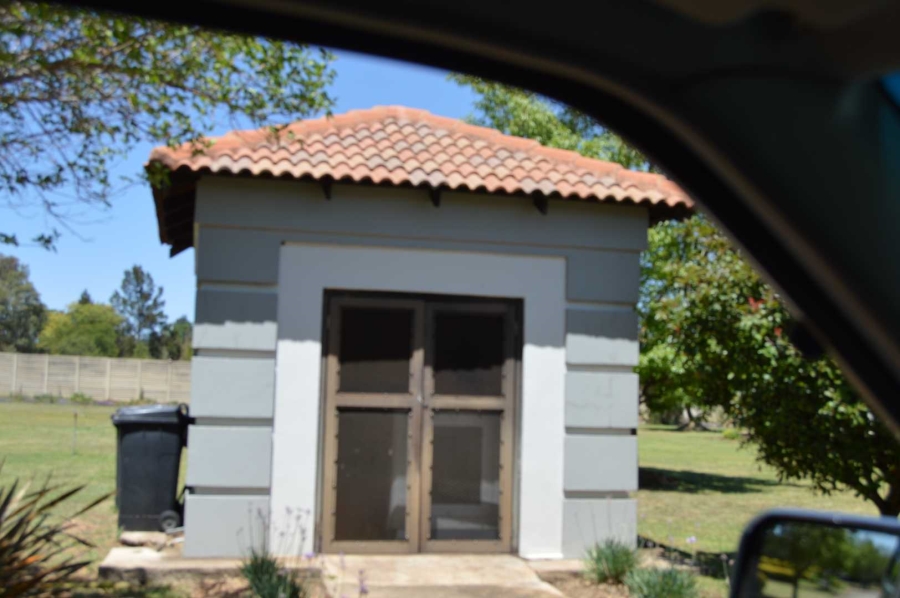 6 Bedroom Property for Sale in Blue Saddle Ranches Gauteng