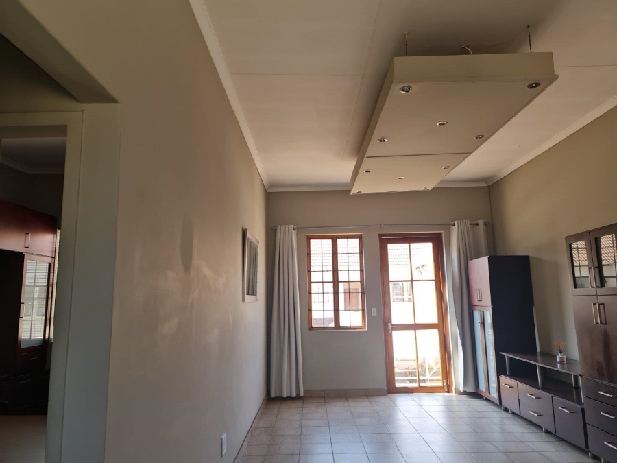 To Let 1 Bedroom Property for Rent in Killarney Gauteng