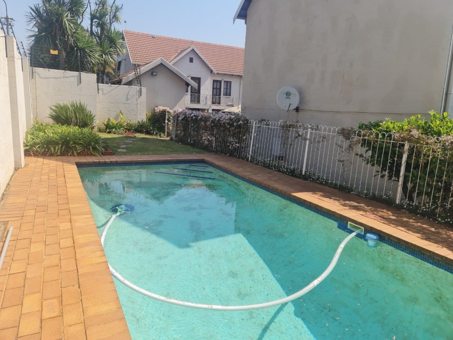 To Let 1 Bedroom Property for Rent in Killarney Gauteng