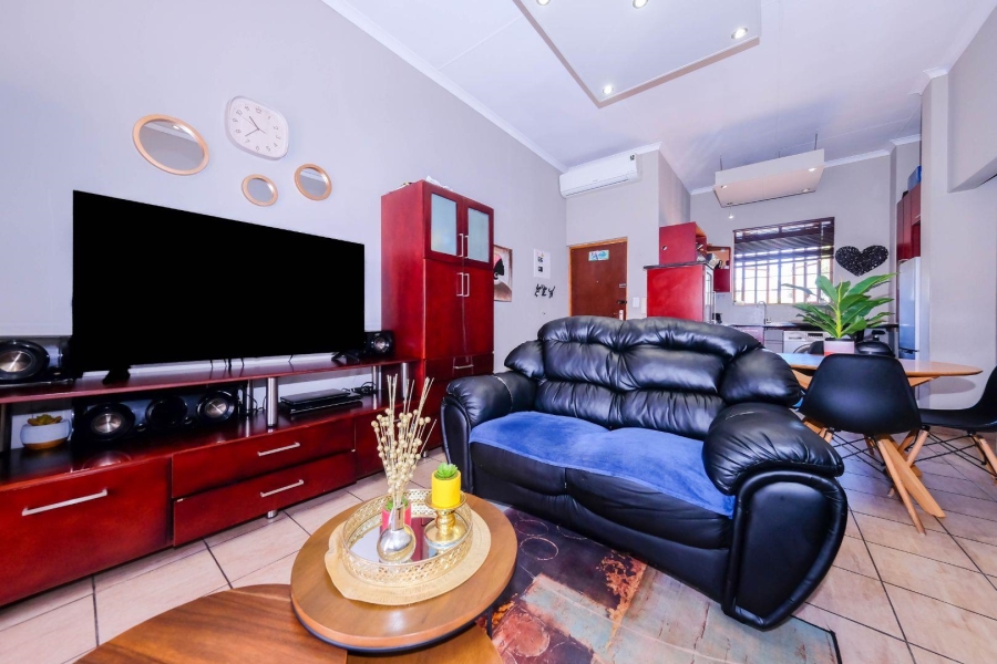 To Let 1 Bedroom Property for Rent in Killarney Gauteng