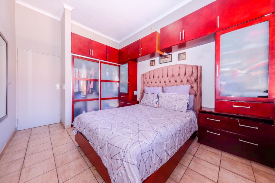 To Let 1 Bedroom Property for Rent in Killarney Gauteng