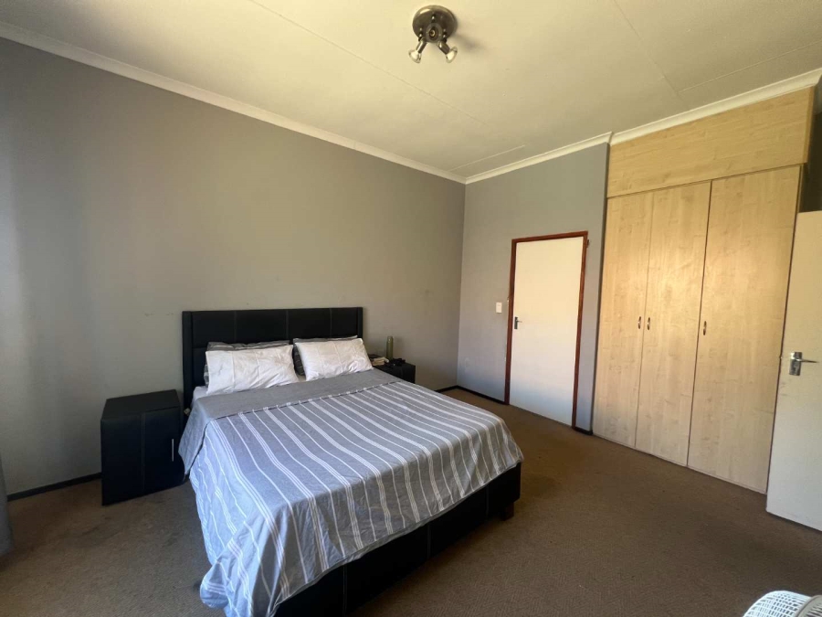 To Let 3 Bedroom Property for Rent in North Riding Gauteng