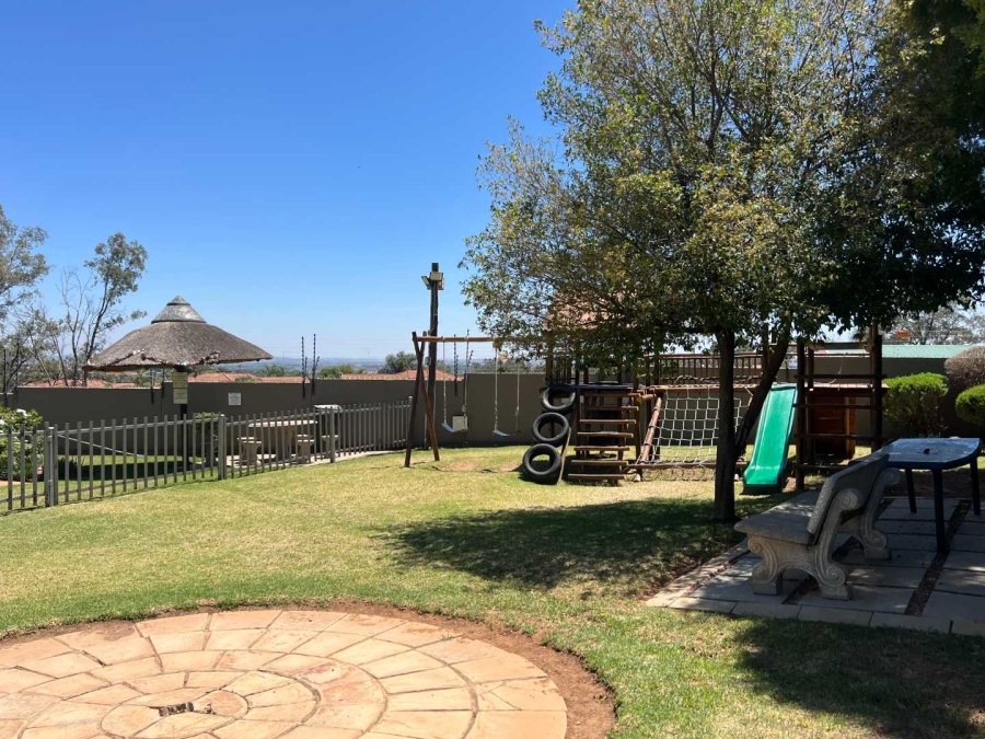 To Let 3 Bedroom Property for Rent in North Riding Gauteng