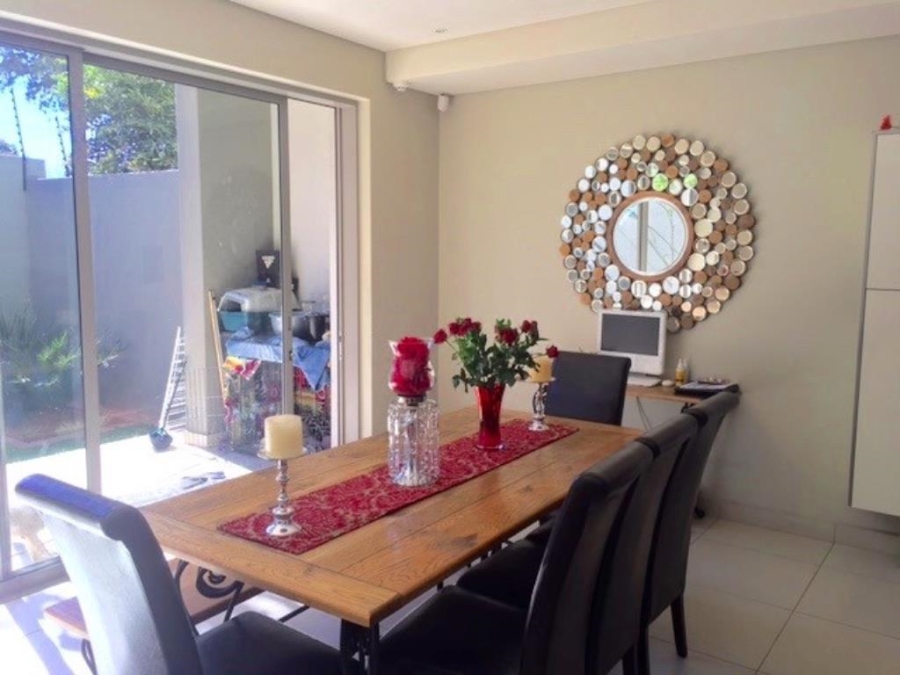 To Let 3 Bedroom Property for Rent in Oaklands Gauteng